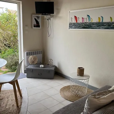 Cozy Retreat Near The Terraces And Parking *